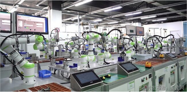 長(zhǎng)廣溪智造 以“機(jī)汽共融”引領(lǐng)未來(lái)，智能工廠榮獲恰佩克年度示范應(yīng)用場(chǎng)景獎(jiǎng)